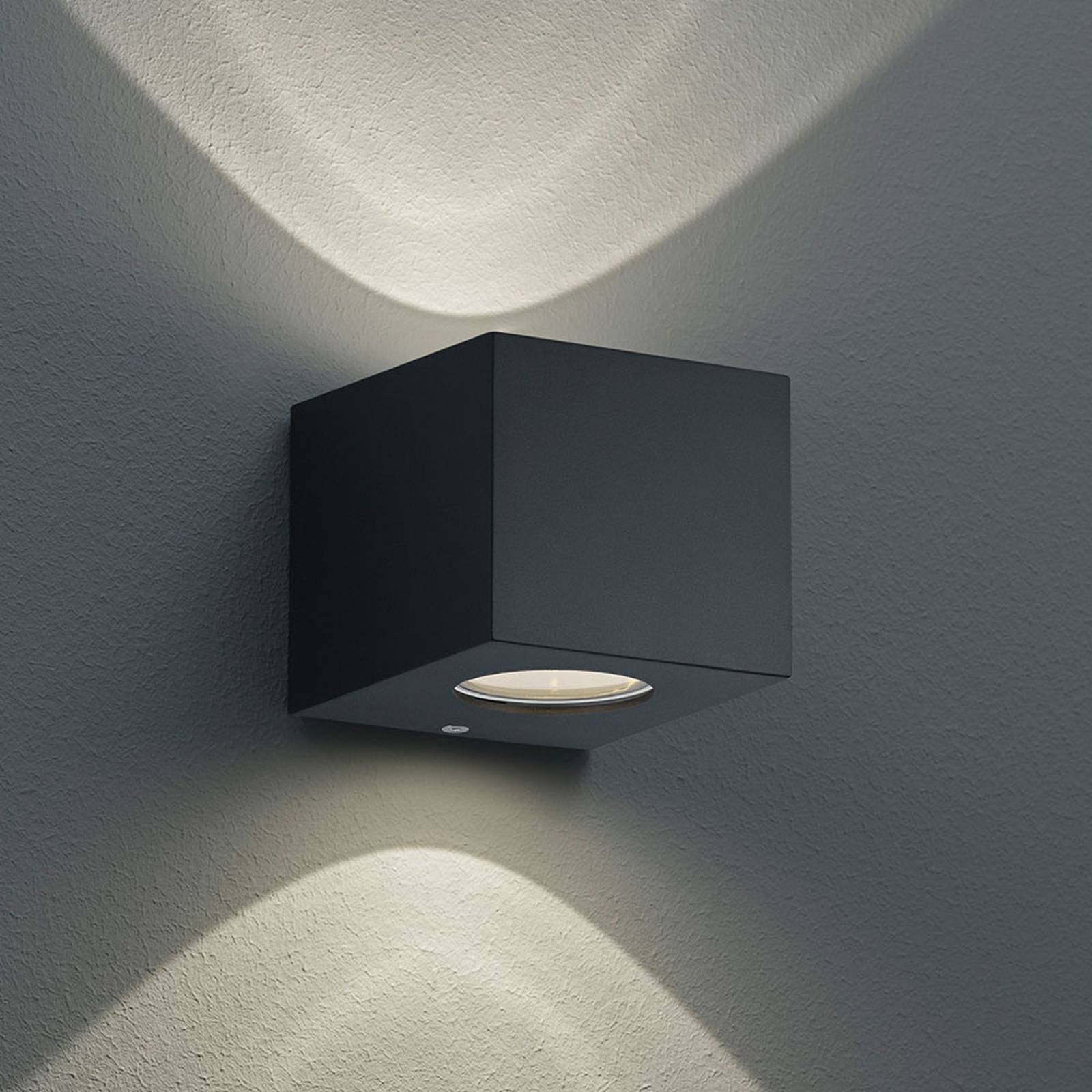 Hranaté LED venkovní nástěnné světlo Cordoba černé