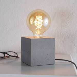 Moderní stolní lampa Strong z betonu