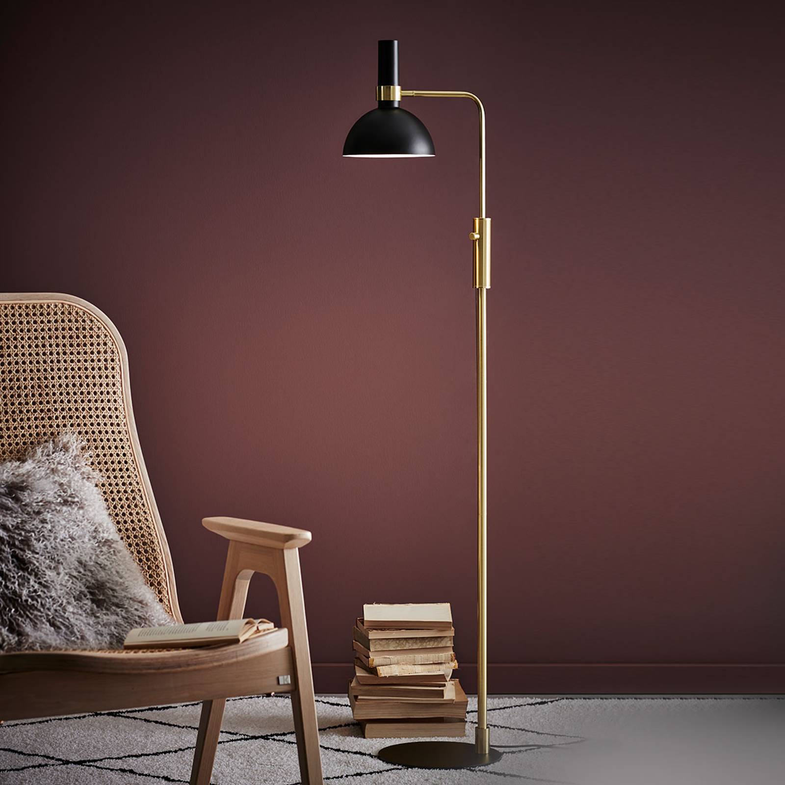 Stmívatelná stojací lampa Larry